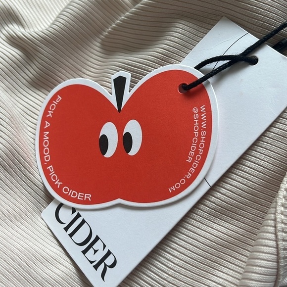 Cider Square Neck Jersey Short Sleeve Curve & Plus Top in Off White Size 1XL - Picture 5 of 8